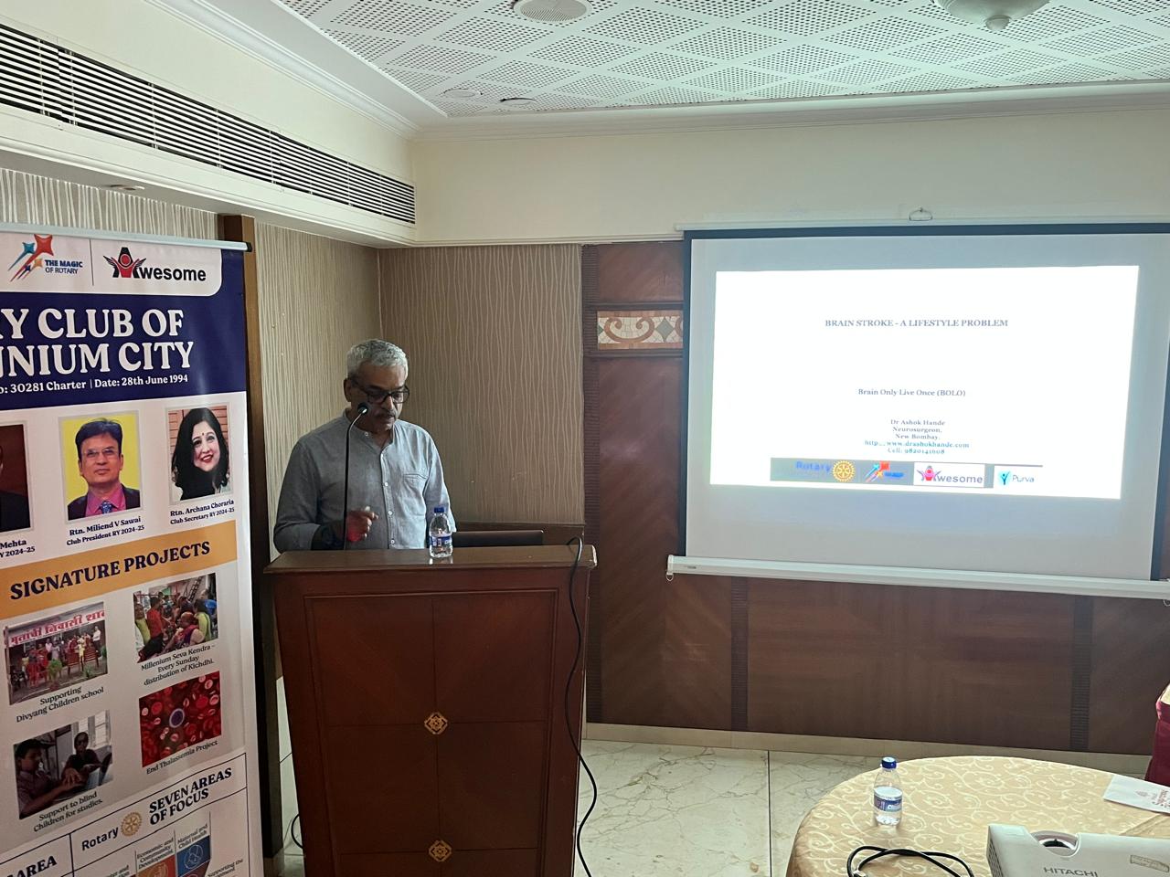 Dr. Ashok Hande speaking on brainstroke at Rotary Club